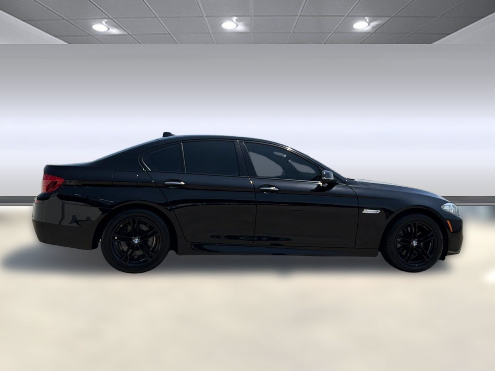 Used 2016 BMW 528i xDrive Sedan w/ M Sport AWD/4WD image 8