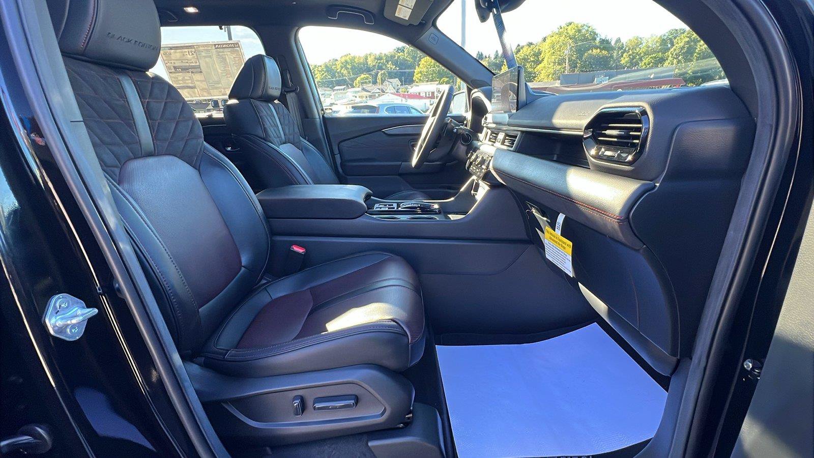 New 2026 Honda Pilot Black Edition image 13