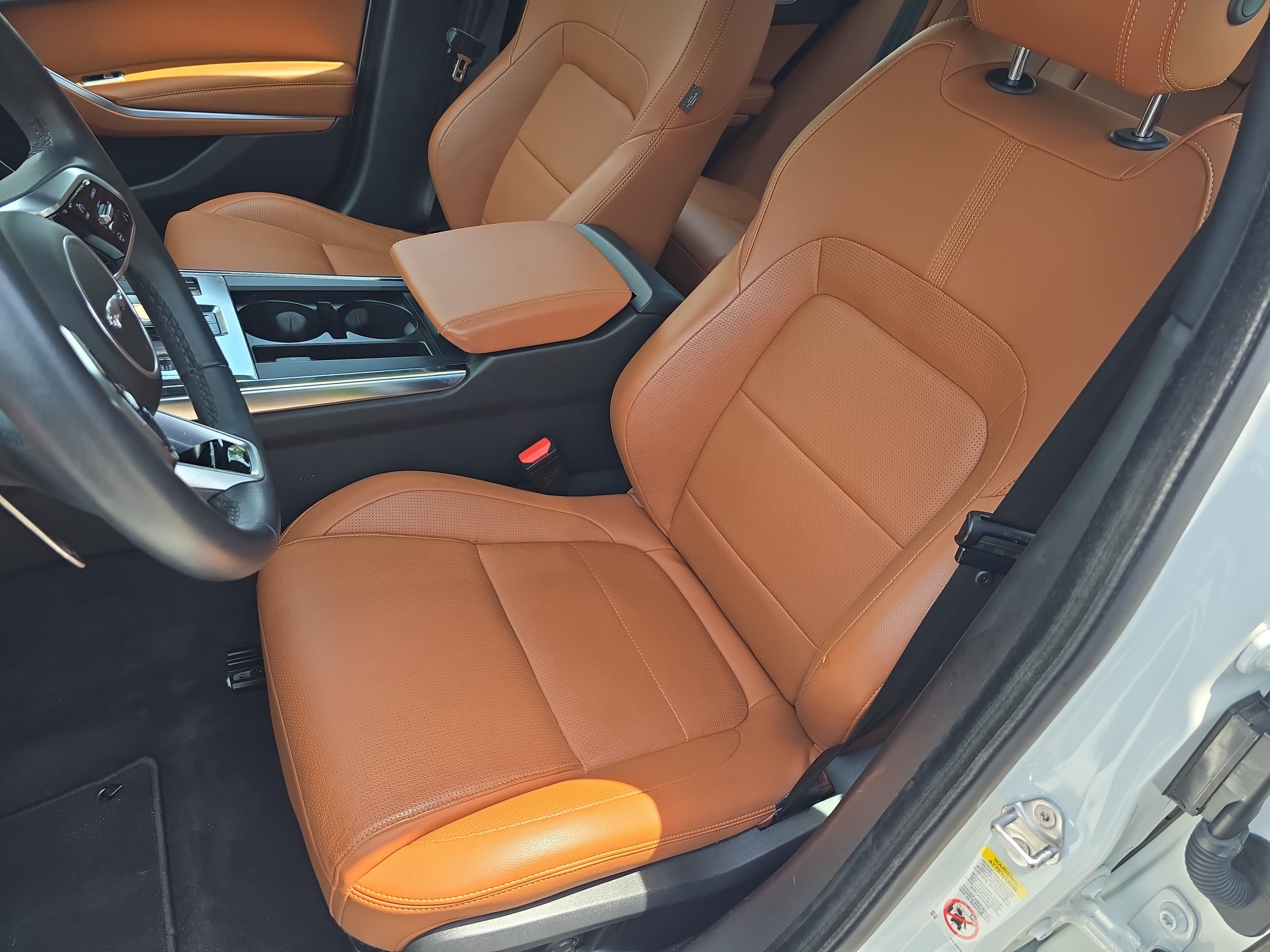 Certified 2024 Jaguar XF R-Dynamic SE RWD image 15