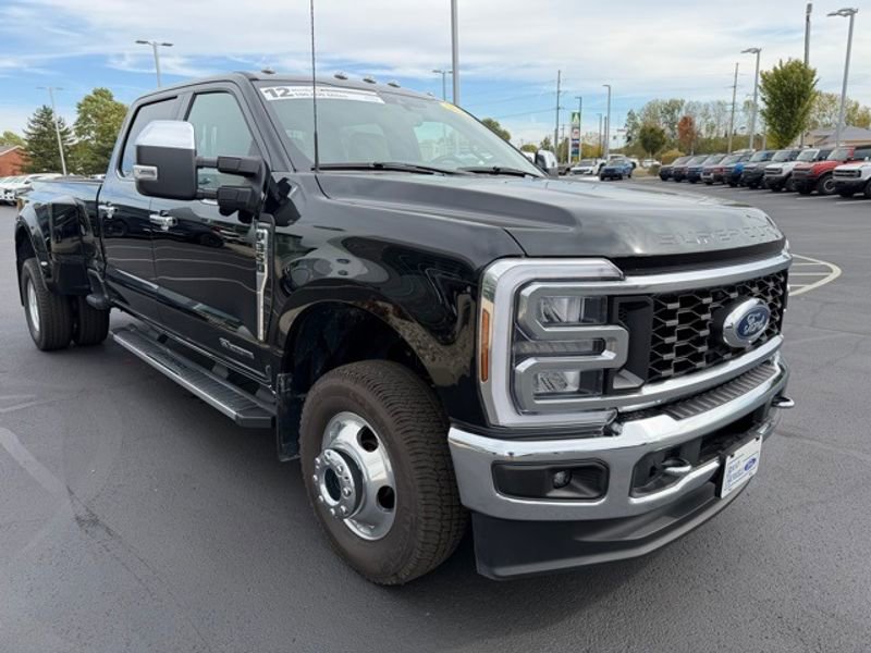 Used 2024 Ford F350 Lariat w/ Chrome Package image 4