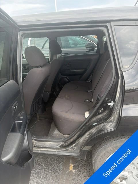 Used 2013 Kia Soul FWD image 12