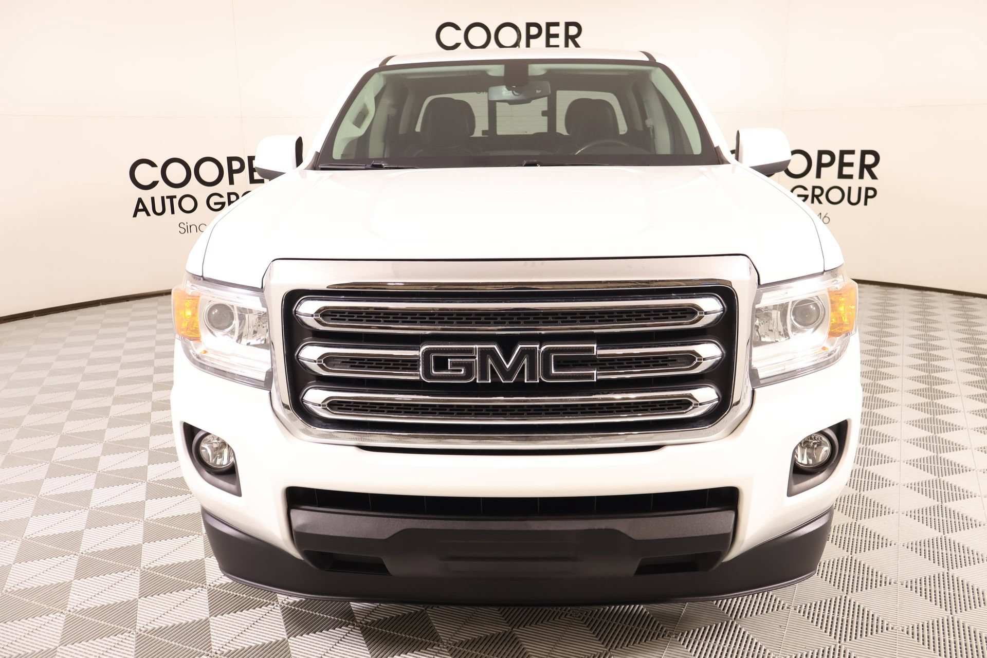 Used 2016 GMC Canyon SLE w/ SLE Convenience Package RWD image 9
