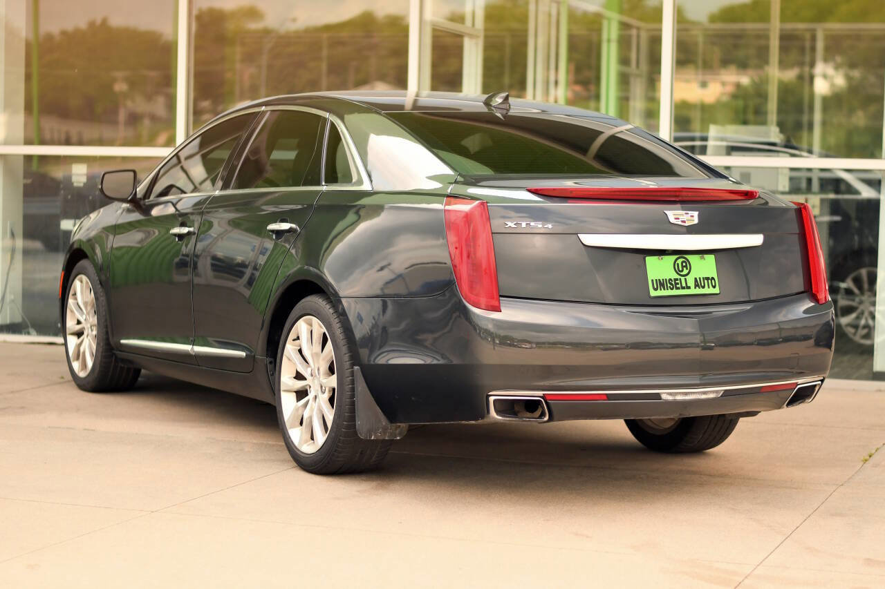 Used 2016 Cadillac XTS Luxury image 5
