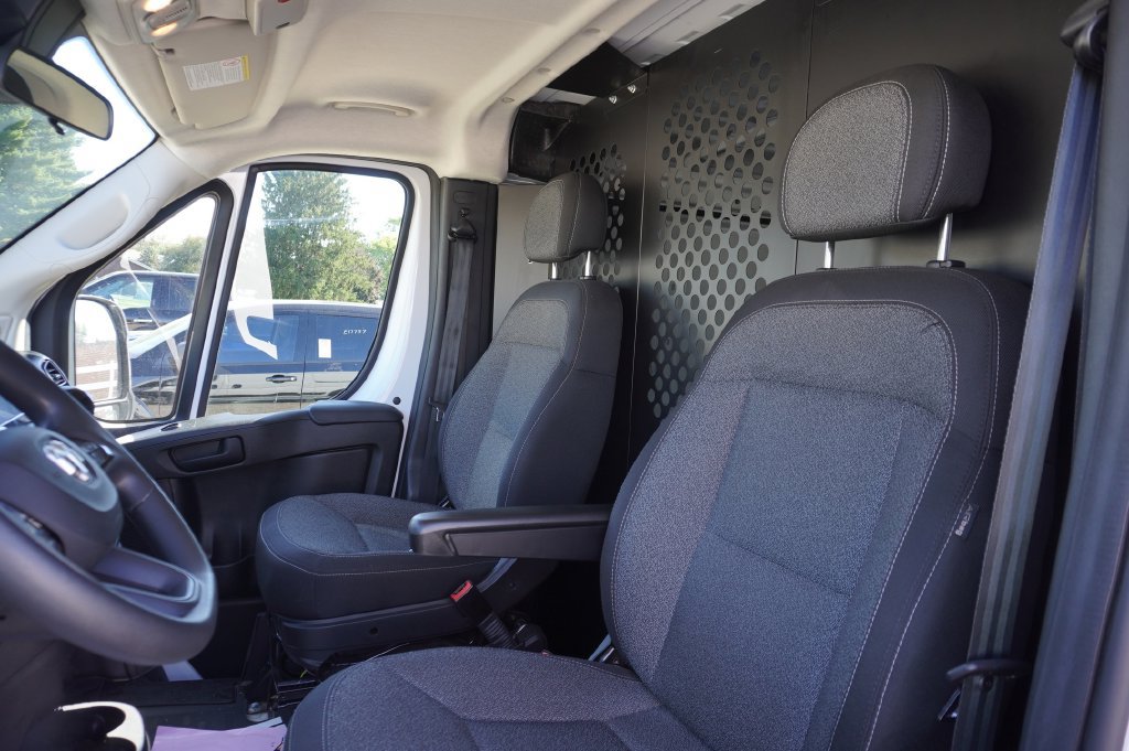 Used 2025 RAM ProMaster 2500 w/ U-Haul Equipment Group FWD image 2