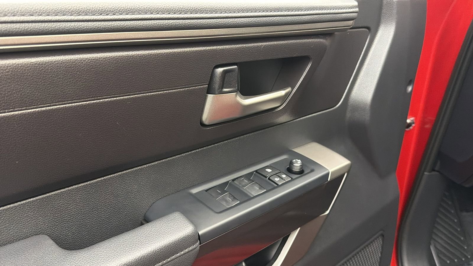 Used 2025 Toyota Tundra SR5 w/ SR5 Convenience Package image 24