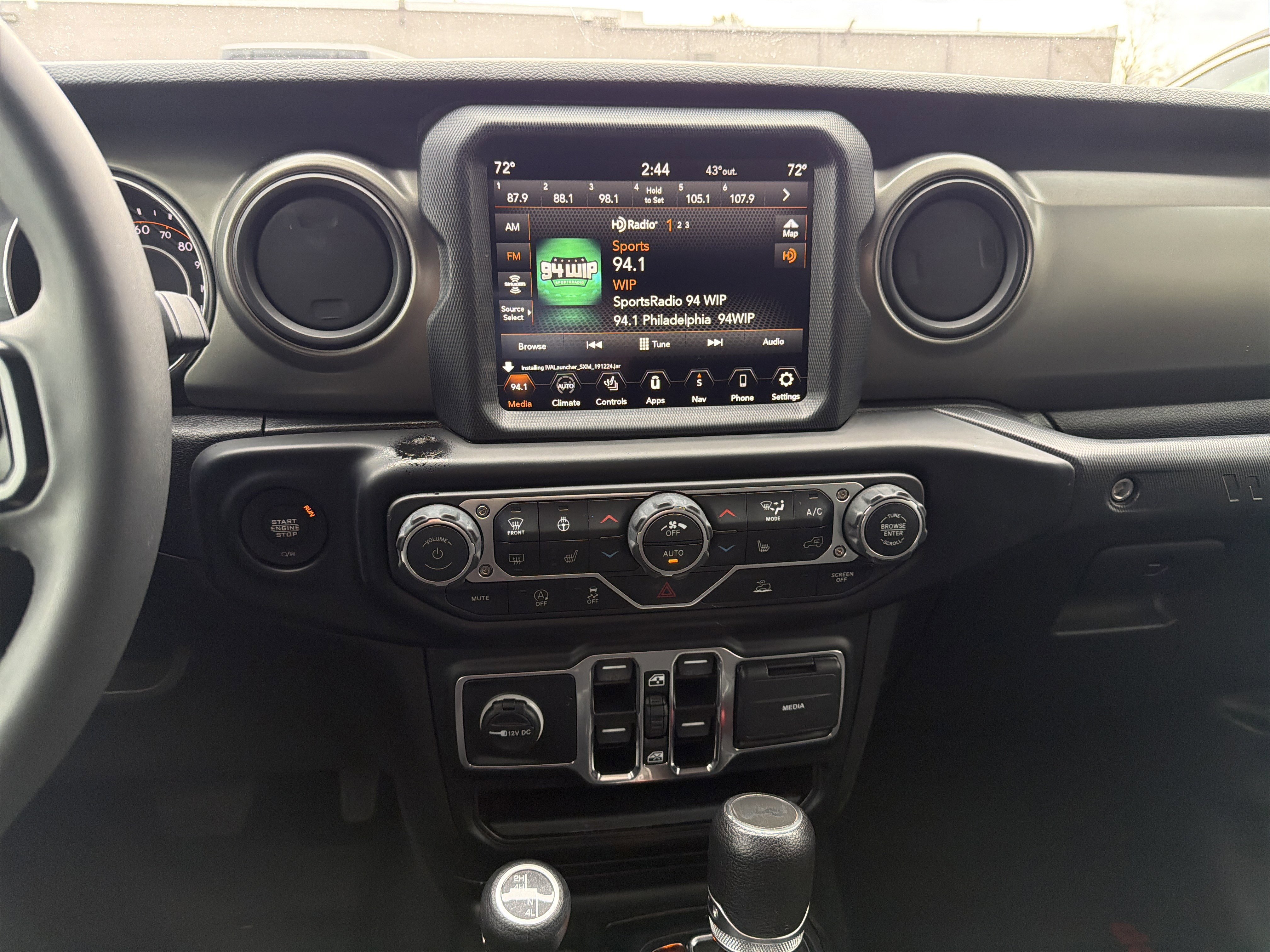 Certified 2023 Jeep Wrangler Willys AWD/4WD image 19