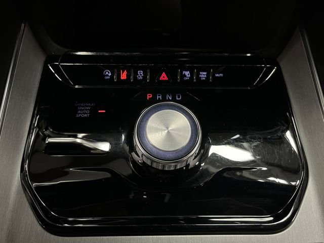 Used 2024 Jeep Wagoneer Series II image 23