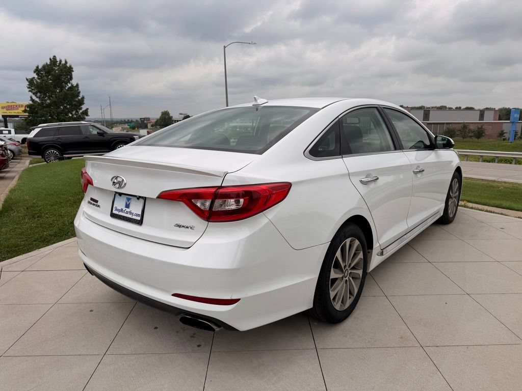 Used 2017 Hyundai Sonata Sport w/ Value Edition Package 02 FWD image 9