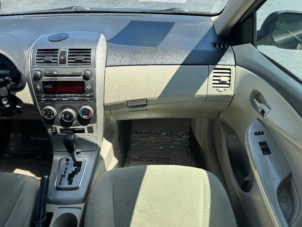 Used 2011 Toyota Corolla LE FWD image 24