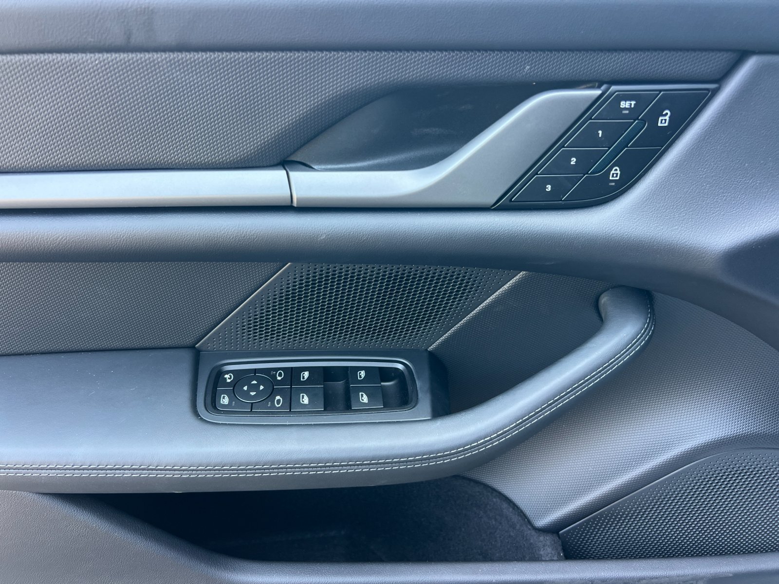 New 2026 Porsche Taycan AWD/4WD image 12