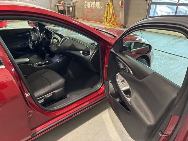 Used 2019 Chevrolet Malibu RS image 13