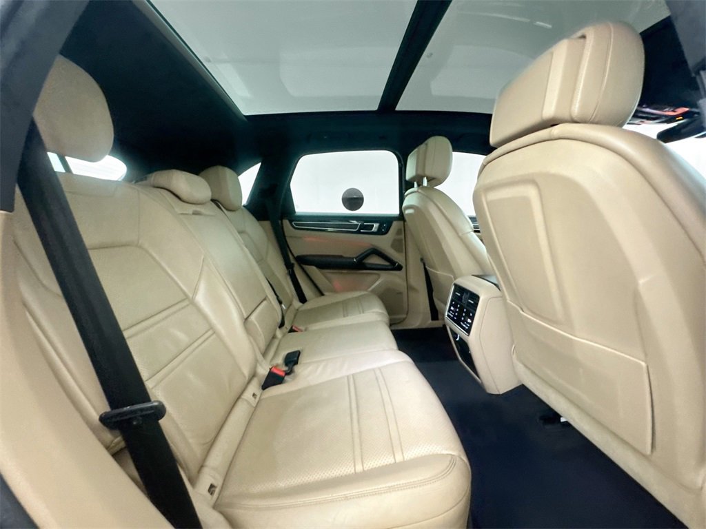Used 2021 Porsche Cayenne GTS image 26