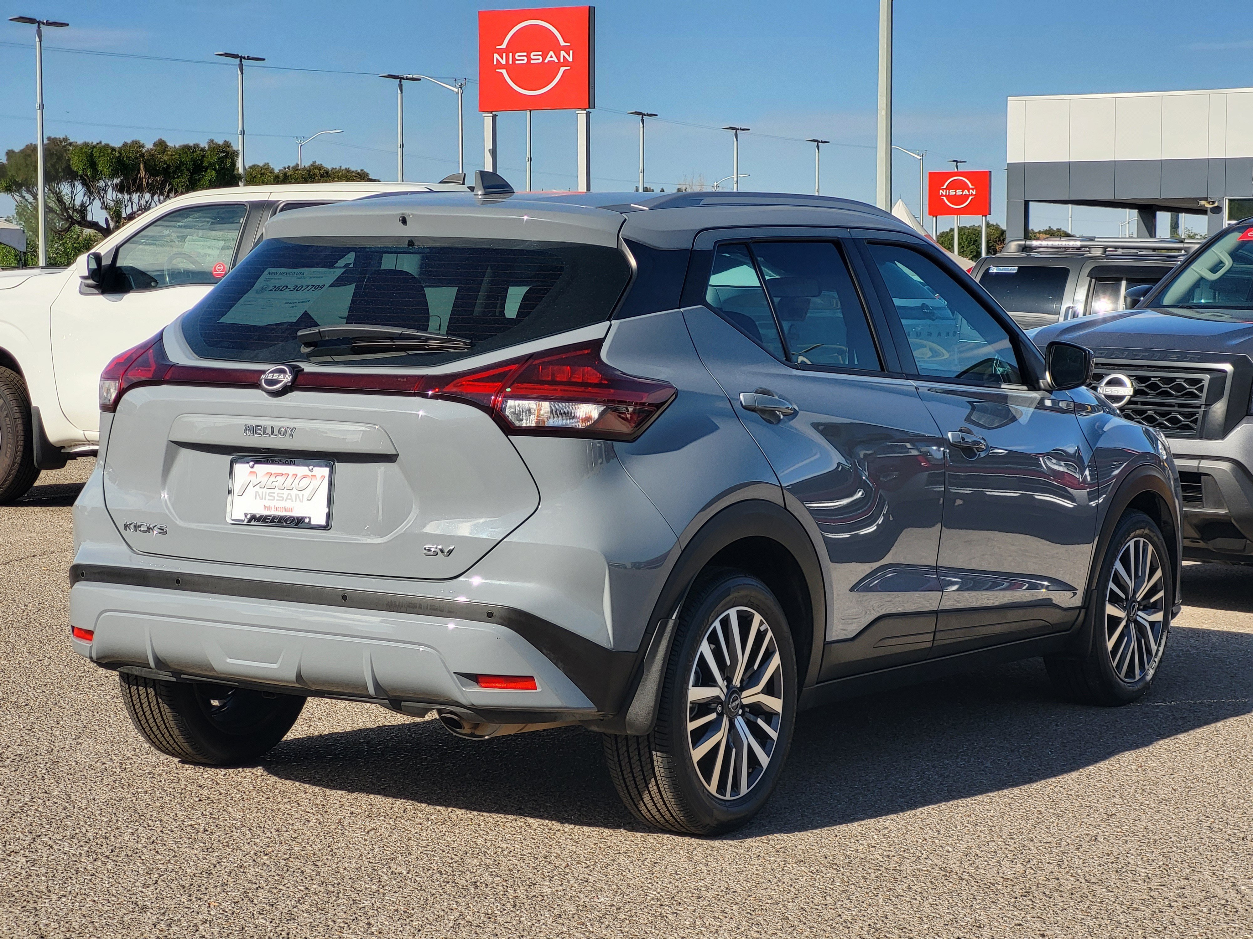 Certified 2023 Nissan Kicks SV FWD image 6