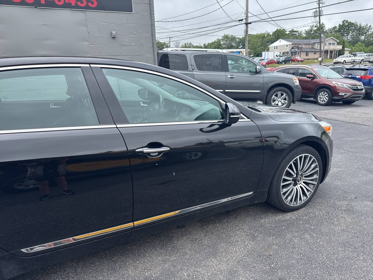 Used 2015 Kia Cadenza Premium w/ Technology Package FWD image 10