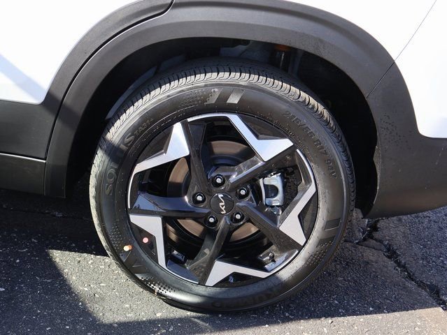 New 2026 Kia Seltos S AWD/4WD image 42