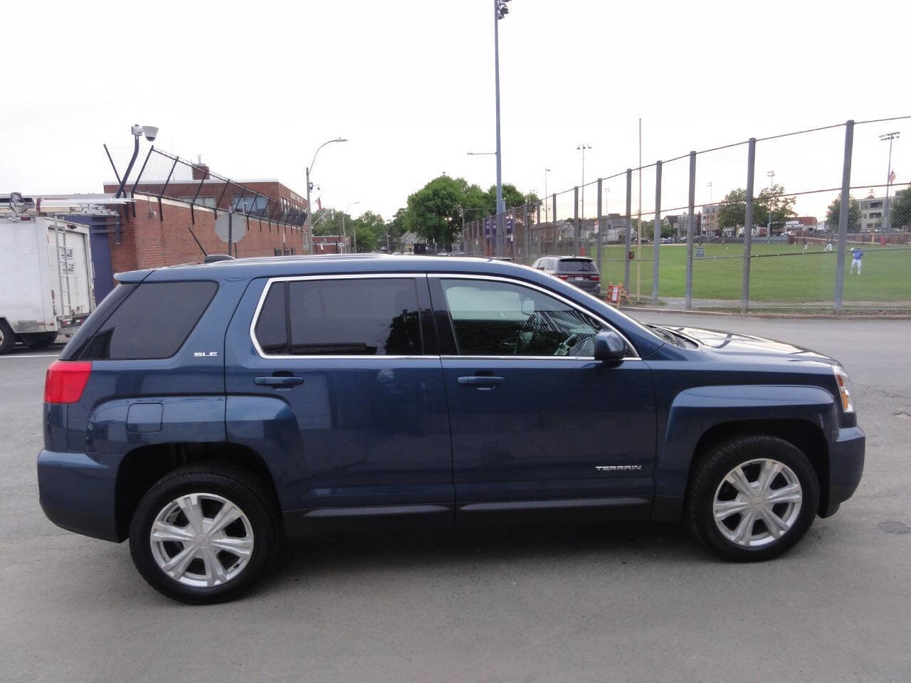 Used 2017 GMC Terrain SLE AWD/4WD image 38