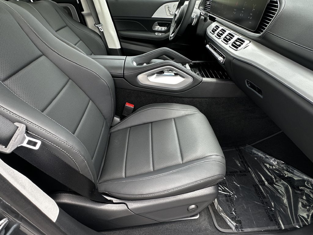 New 2026 Mercedes-Benz GLS 450 4MATIC image 15
