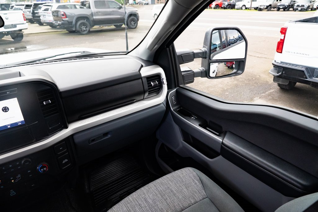 Used 2024 Ford F350 XLT image 10