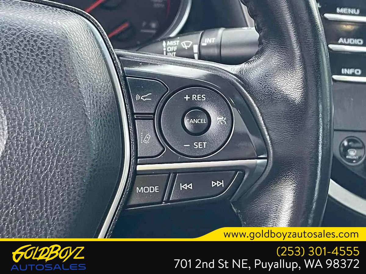 Used 2018 Toyota Camry XSE image 23