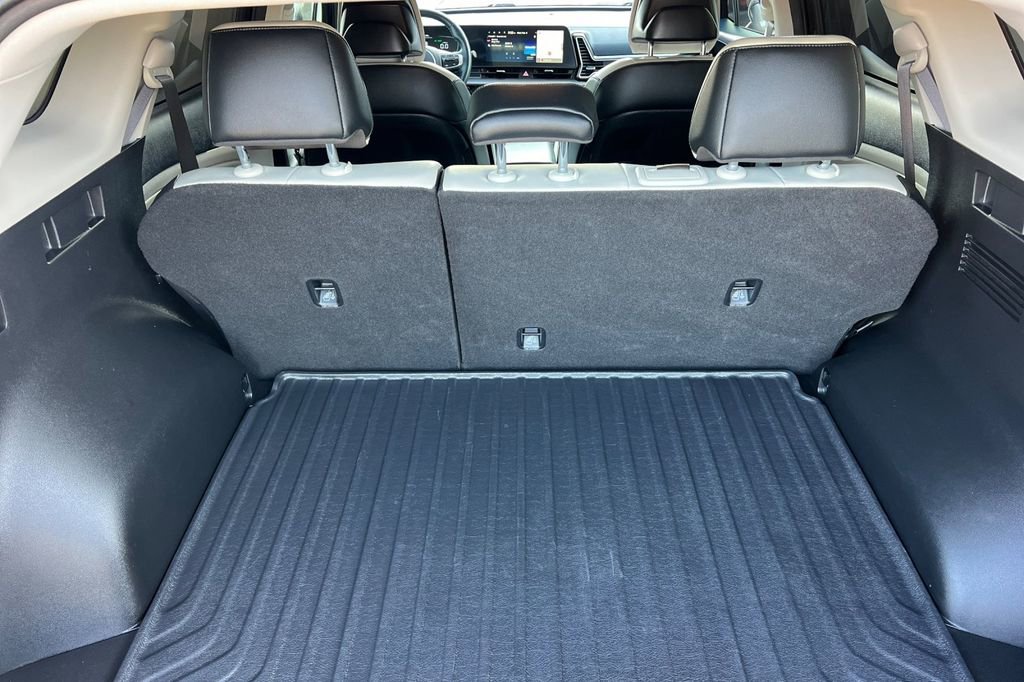 Used 2023 Kia Sportage EX image 19