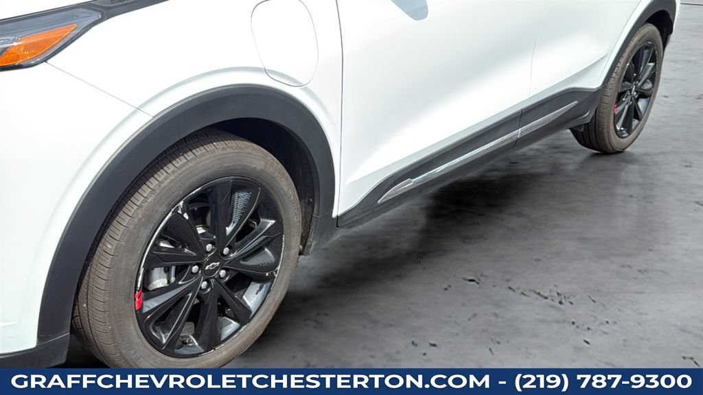Used 2023 Chevrolet Bolt EUV Premier w/ Sun & Sound Package FWD image 29