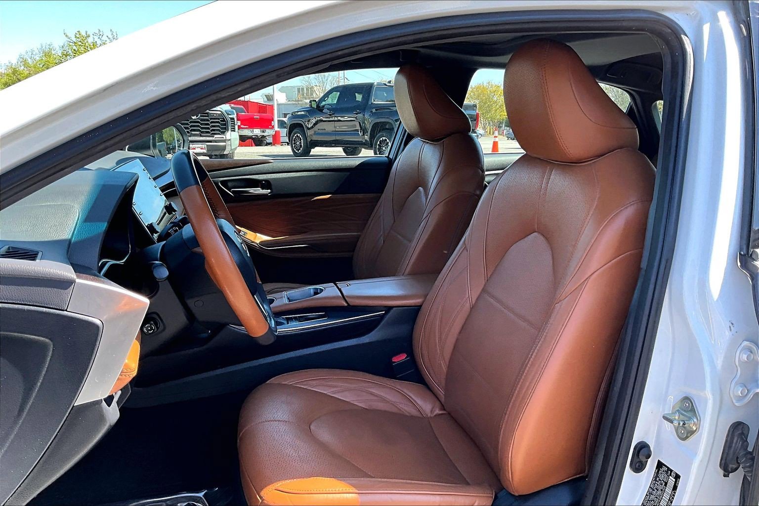 Used 2019 Toyota Avalon Limited w/ Advanced Safety Package image 24