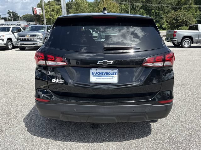 Used 2024 Chevrolet Equinox LS w/ LS Convenience Package FWD image 4