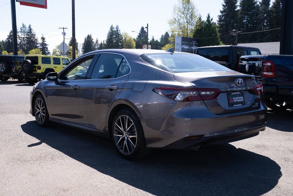 Used 2023 Toyota Camry XLE FWD image 4