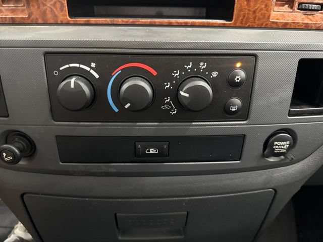 Used 2006 Dodge Ram 1500 Truck SLT AWD/4WD image 38