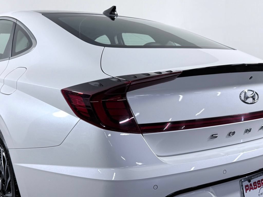Used 2020 Hyundai Sonata Limited FWD image 9