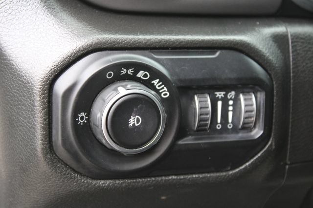 Used 2022 Jeep Wrangler Unlimited Sport AWD/4WD image 12