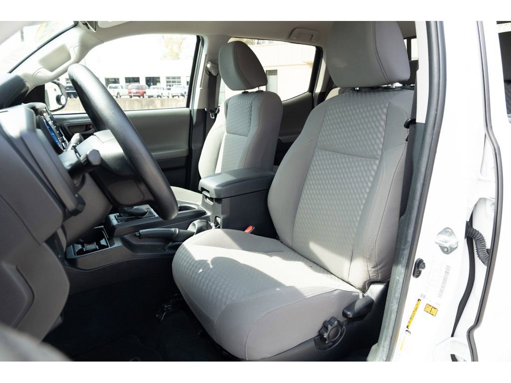 Used 2023 Toyota Tacoma SR AWD/4WD image 11