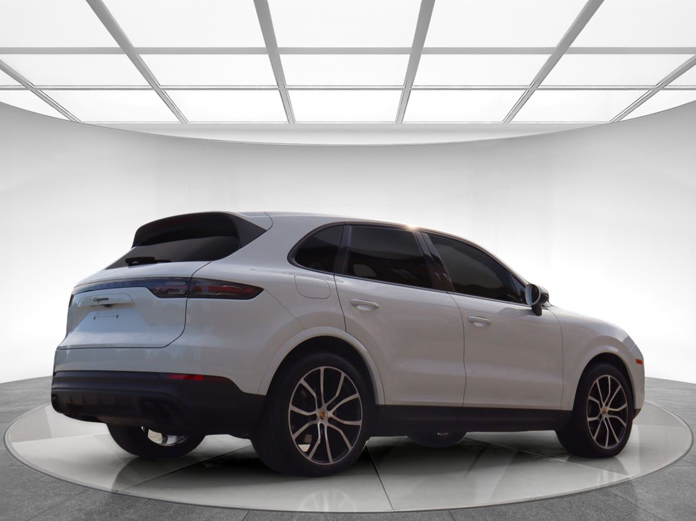 Used 2023 Porsche Cayenne Platinum Edition AWD/4WD image 6