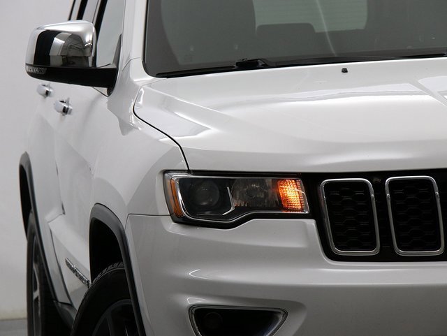 Used 2019 Jeep Grand Cherokee Limited image 4