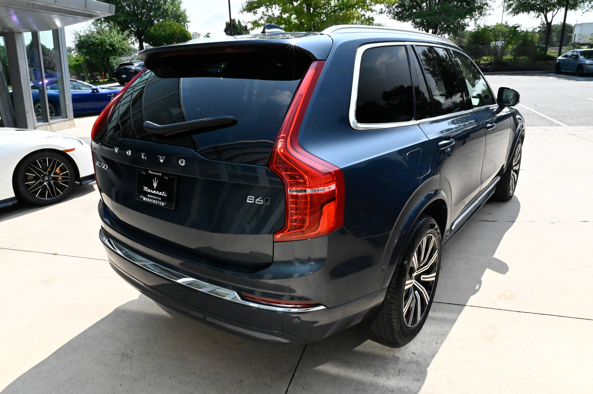 Used 2023 Volvo XC90 B6 Plus AWD/4WD image 5