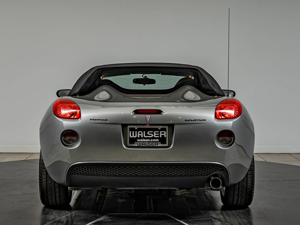 Used 2006 Pontiac Solstice Convertible w/ Premium Package RWD image 7