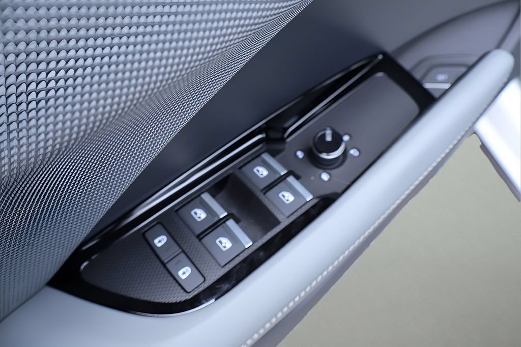 New 2026 Audi Q3 quattro 2.0T AWD/4WD image 10