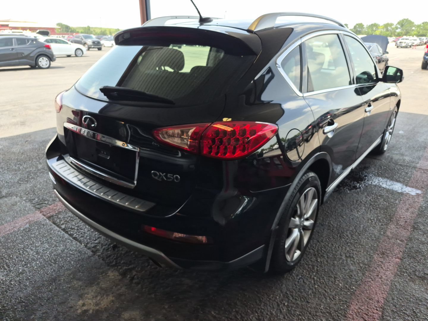 Used 2017 INFINITI QX50 2WD w/ Technology Package image 6