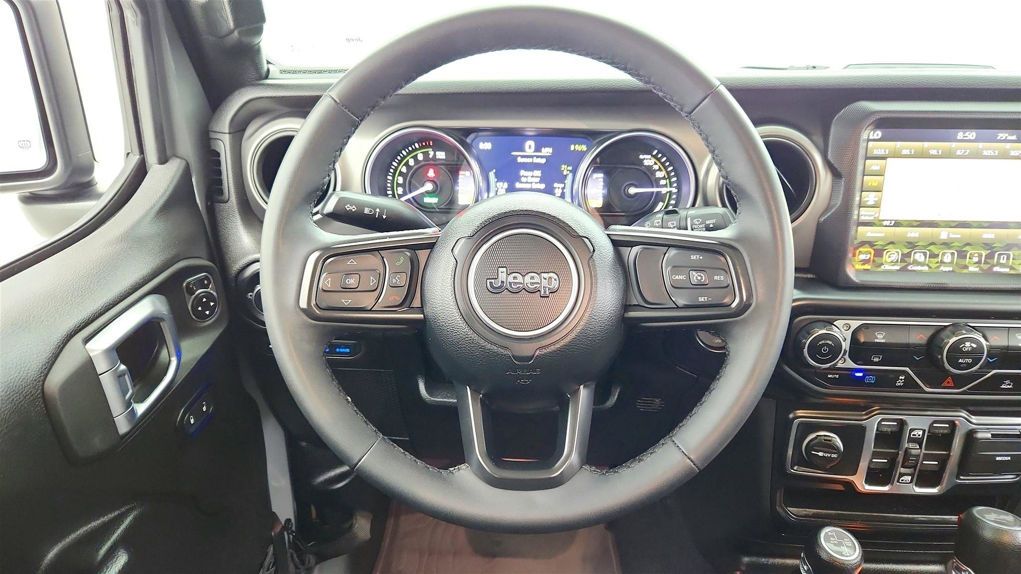 Used 2023 Jeep Wrangler Unlimited w/ 8.4" Radio Group AWD/4WD image 28