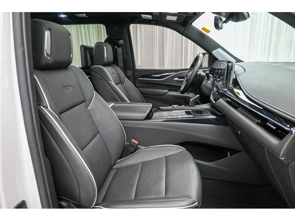 Certified 2024 Cadillac Escalade Sport w/ LPO, ONYX Package image 16