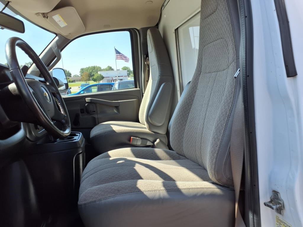 Used 2020 Chevrolet Express 3500 w/ Driver Convenience Package image 11