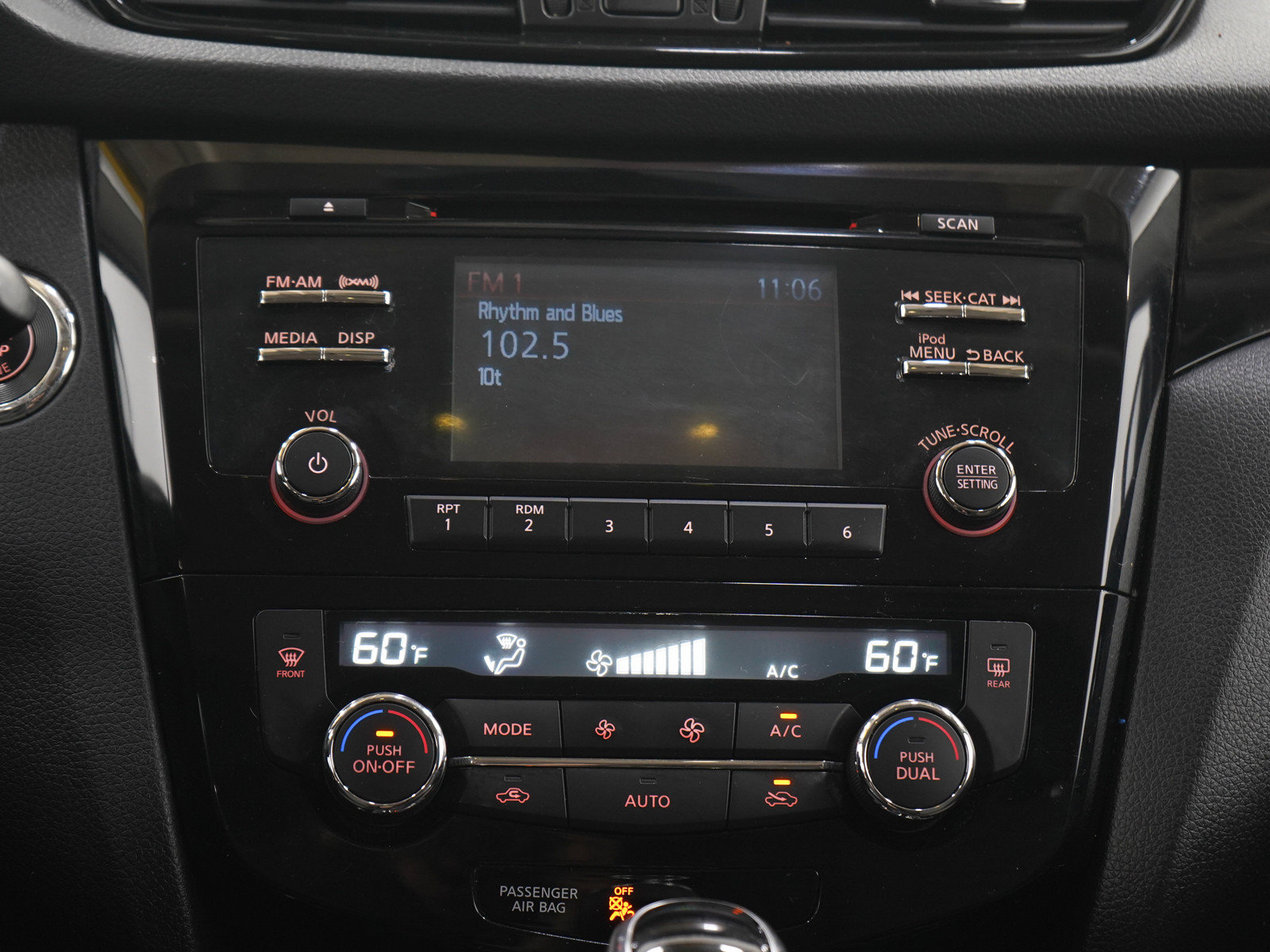 Used 2017 Nissan Rogue Sport SV AWD/4WD image 17