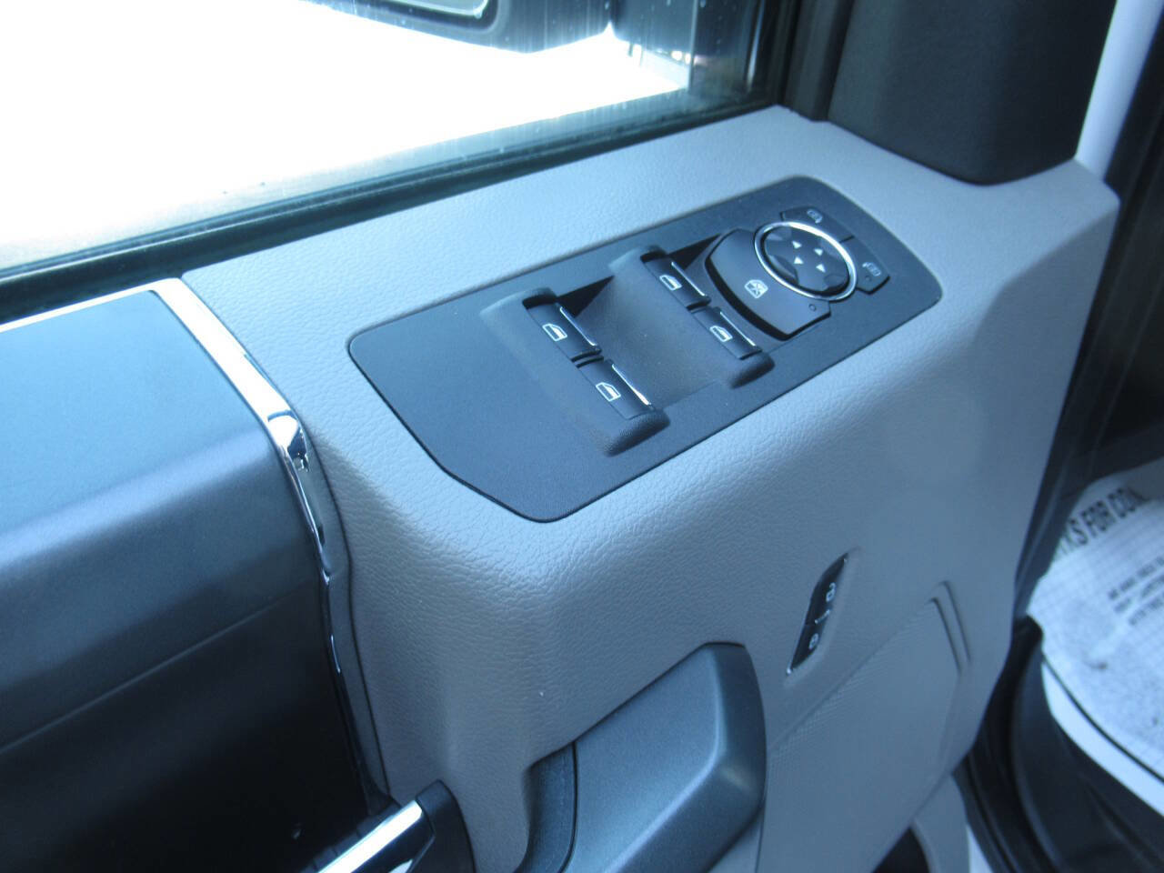 Used 2016 Ford F150 XLT w/ Equipment Group 302A Luxury image 13