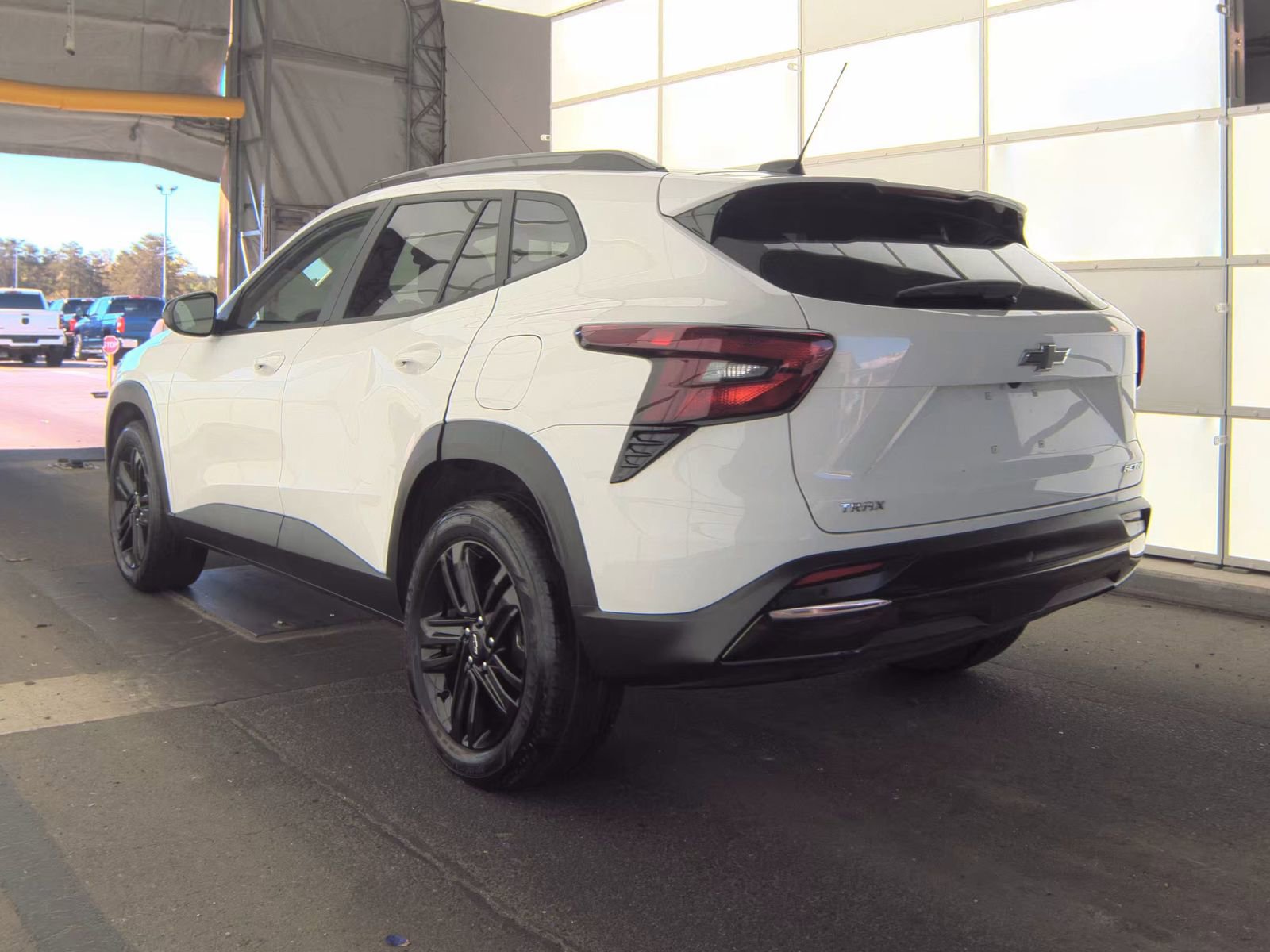 Used 2025 Chevrolet Trax ACTIV w/ Driver Confidence Package FWD image 9