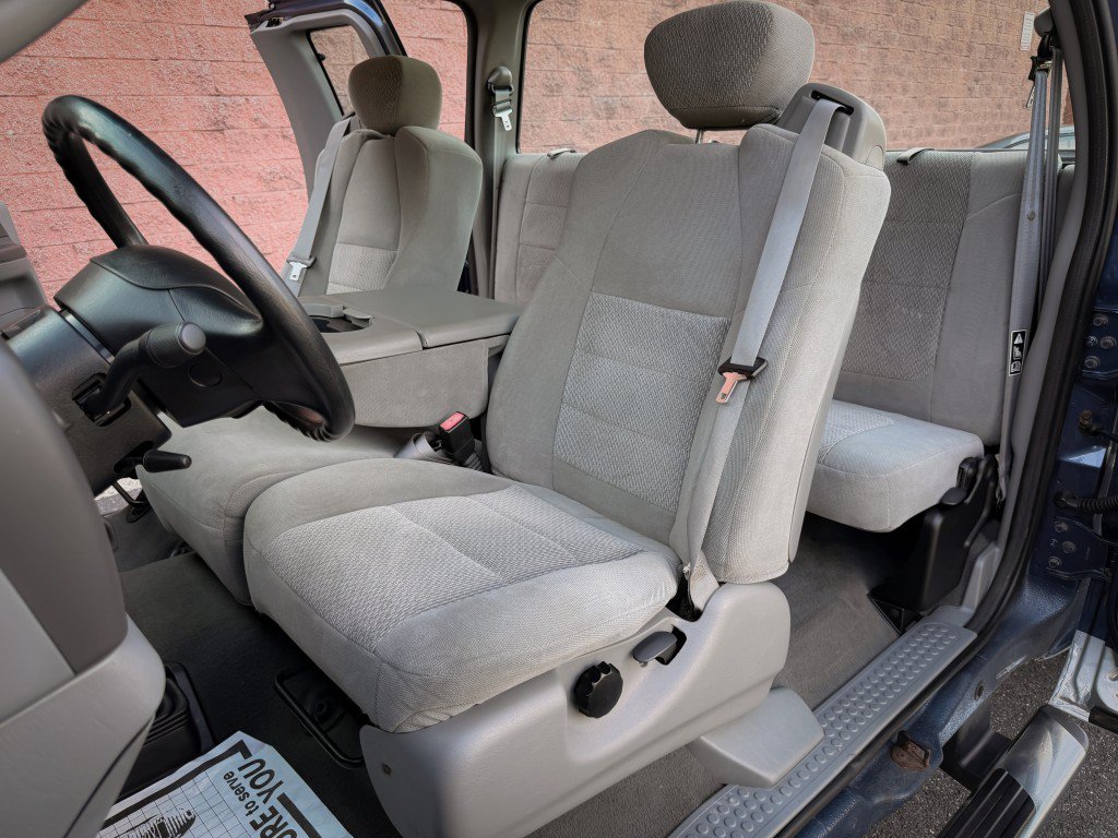 Used 2004 Ford F250 XLT AWD/4WD image 21