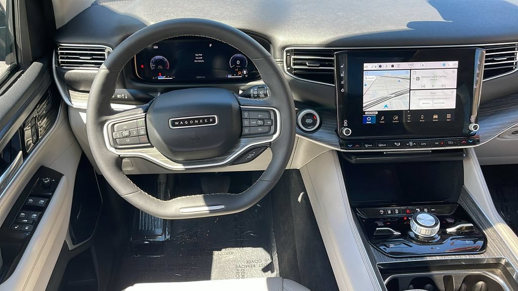 Used 2023 Jeep Wagoneer Series III w/ Premium Group I AWD/4WD image 18