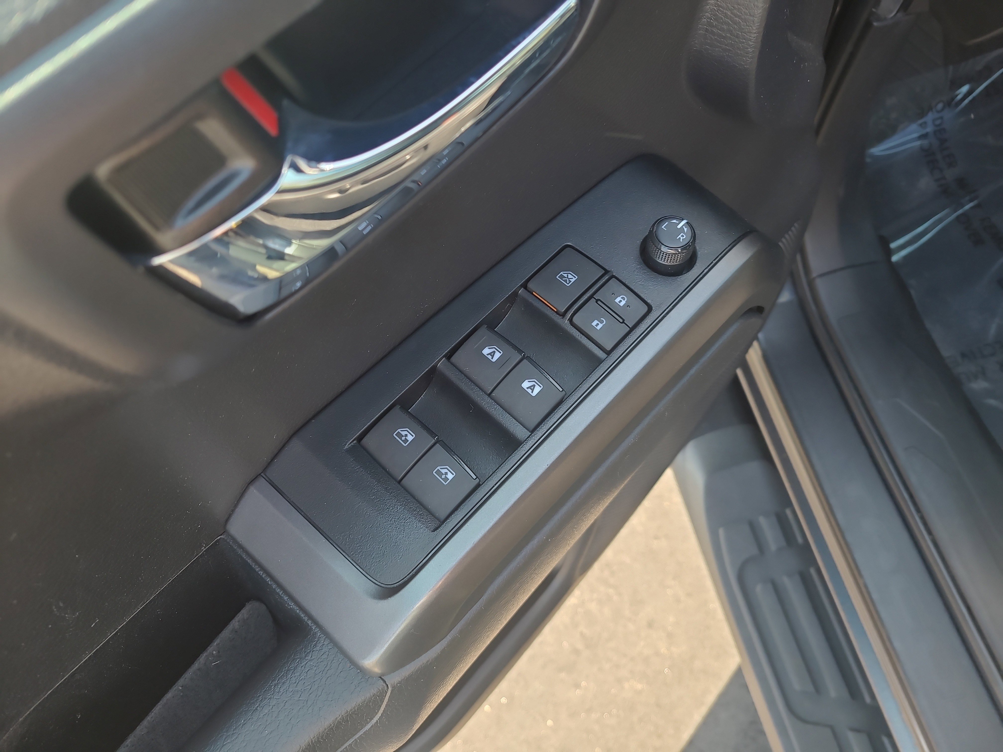 Certified 2023 Toyota Tacoma TRD Sport AWD/4WD image 13