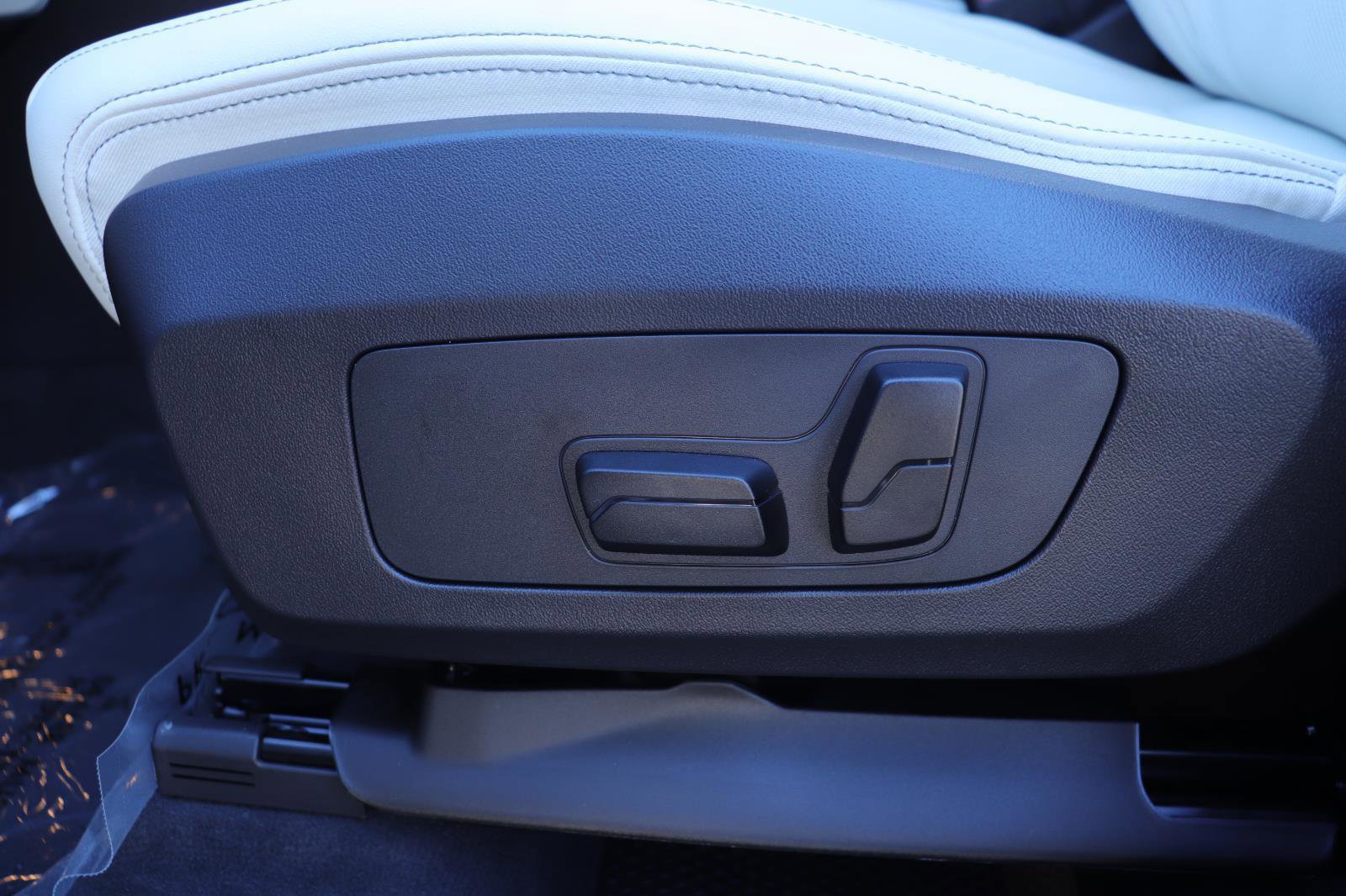 Used 2026 BMW X1 xDrive28i w/ Technology Package image 28