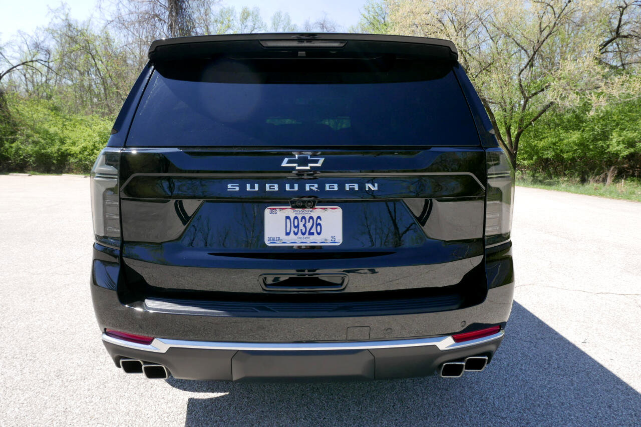 Used 2025 Chevrolet Suburban High Country image 7