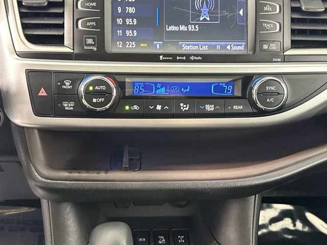 Used 2018 Toyota Highlander Limited AWD/4WD image 8